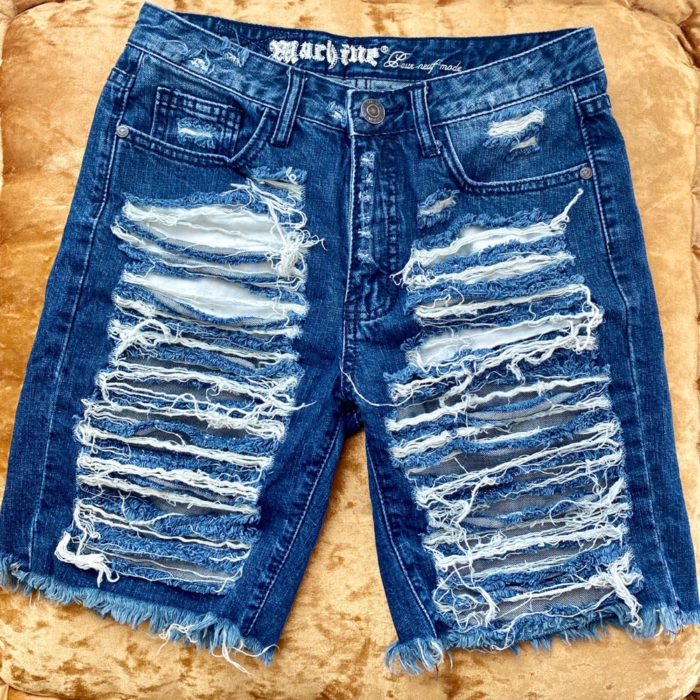 Ripped Bermuda dark wash jean shorts